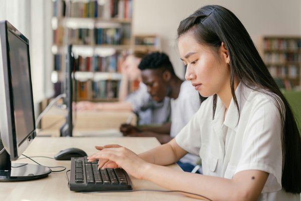 Formation informatique à aix-en-provence : bachelors, mastères et plus